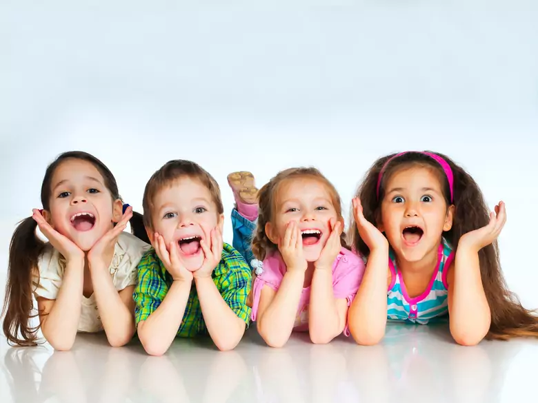 Czy stosowanie kwasu foliowego zwiększa szanse urodzenia bliźniaków?