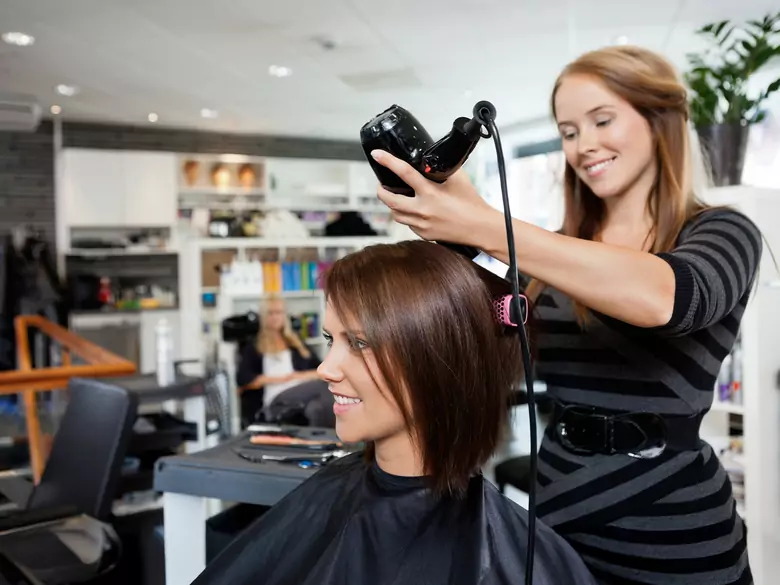 Farbowanie włosów w ciąży