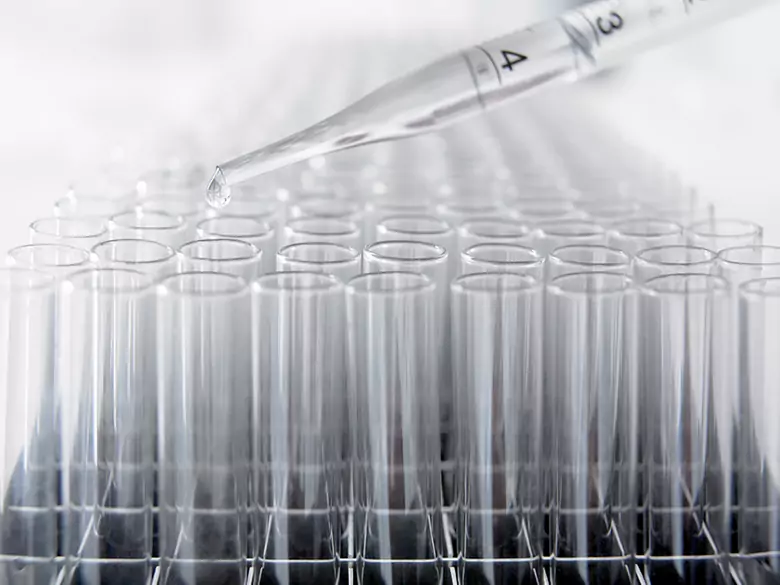 Dopochwowe stosowanie progestagenów